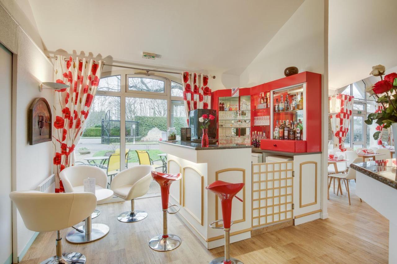 Le Relais De Voisins Hotel Bagian luar foto