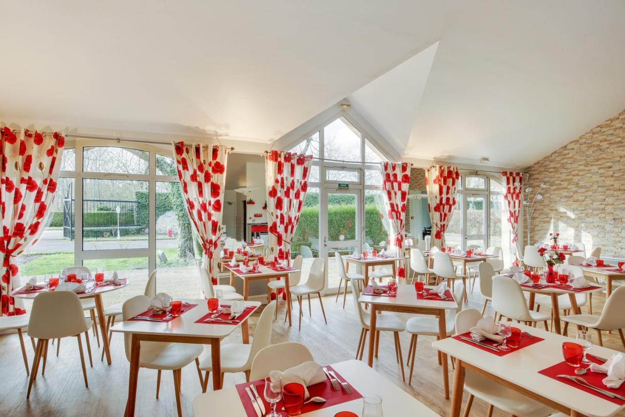 Le Relais De Voisins Hotel Bagian luar foto