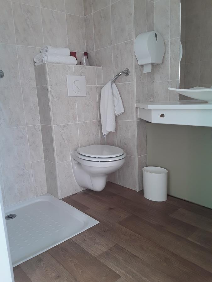 Le Relais De Voisins Hotel Bagian luar foto