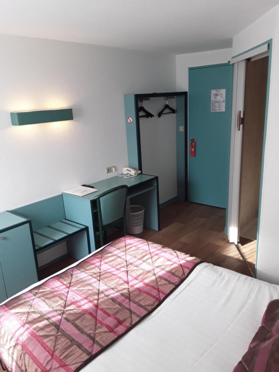 Le Relais De Voisins Hotel Bagian luar foto